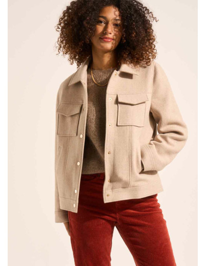 Manteau court en drap de laine
