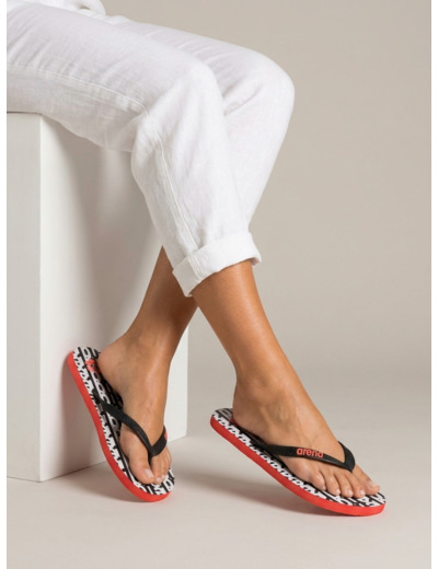 Tongs de plage arena pour femmes