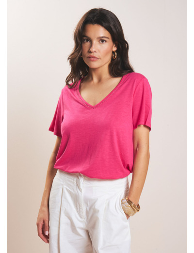 T-shirt col V