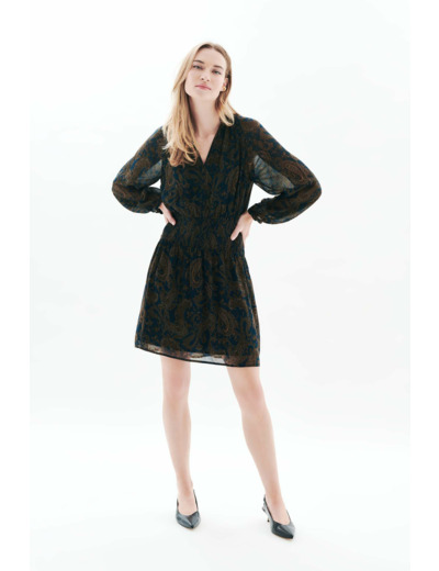 Robe rsylvia