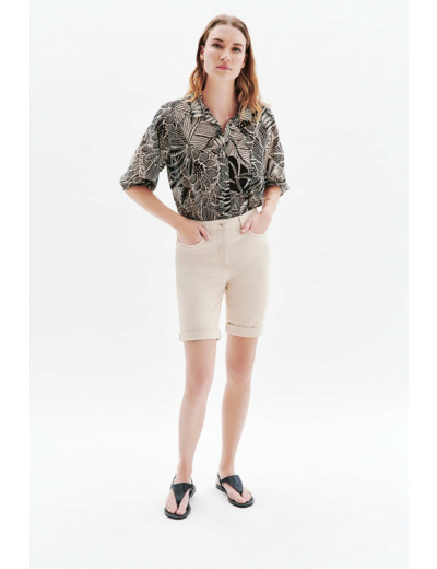 Short sedon