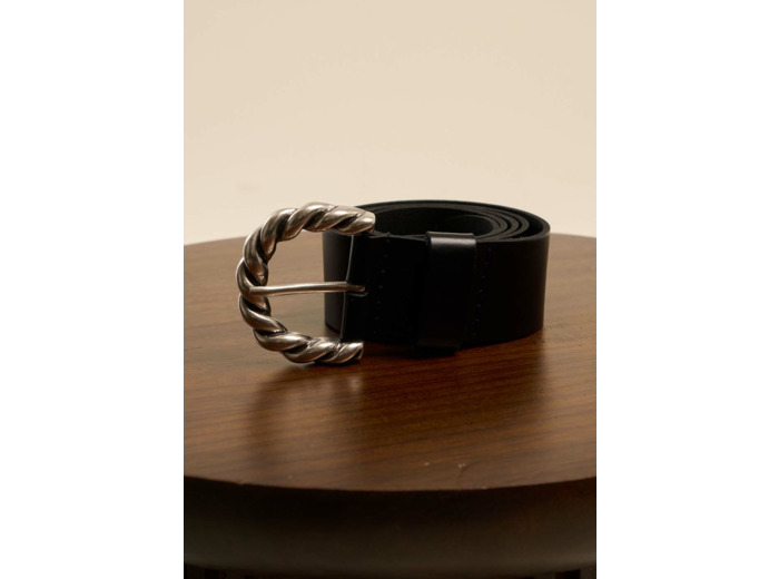 Ceinture à boucle torsadée