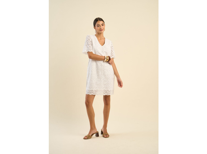 Robe courte en broderie anglaise