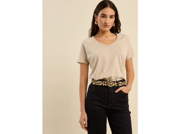 T-shirt à col V orné d'une tresse