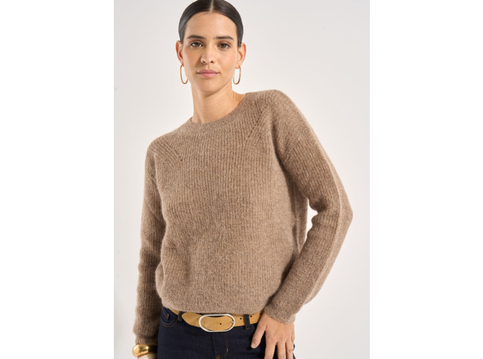 Pull col rond à détails brillants