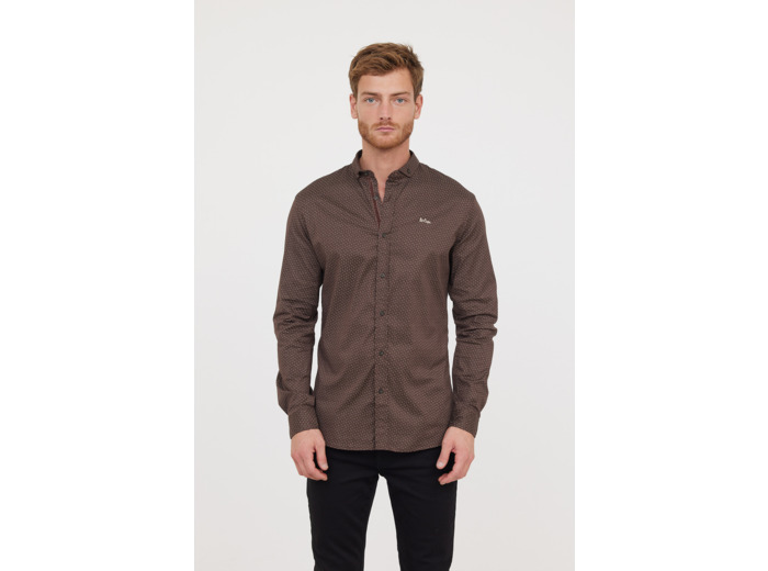 Chemise allover, piping et broderie poitrine