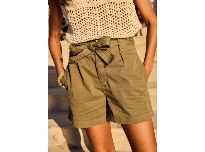 Short taille haute ceinturé