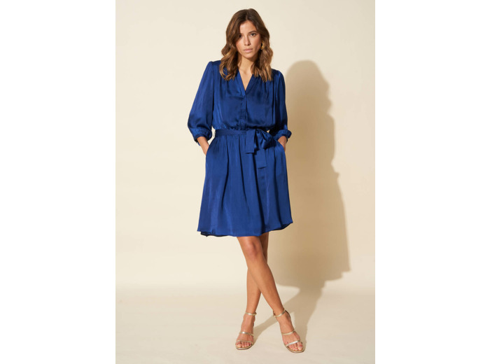 Robe courte satinée