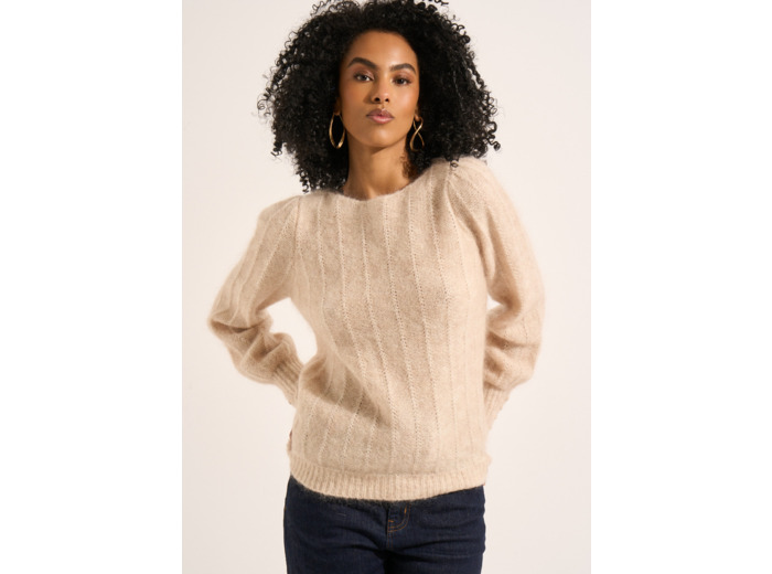 Pull droit avec des boutons aux poignets