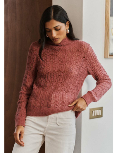Pull fin col montant dentelle